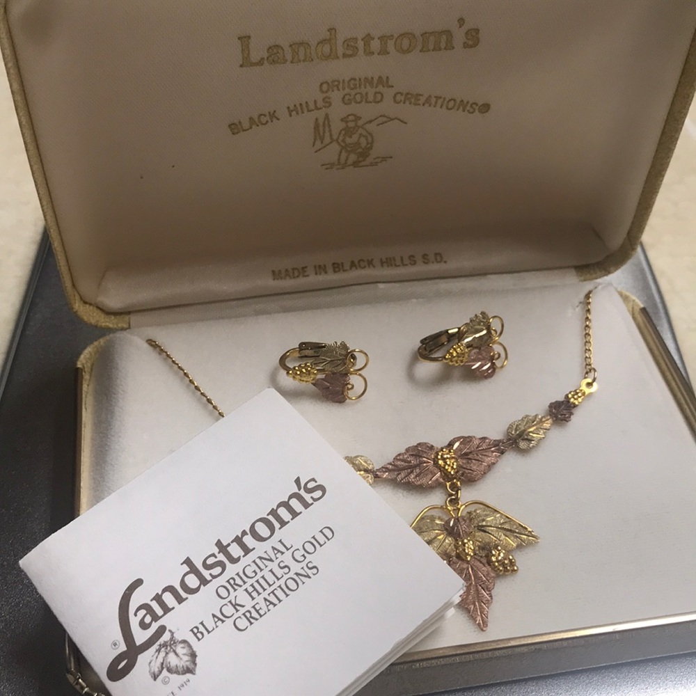 black hills gold necklace and earrings set
